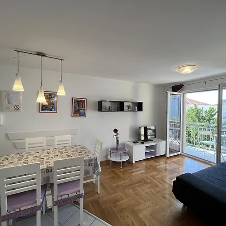 Apartment Diana Makarska