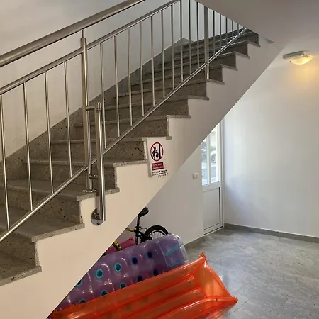 Diana Διαμέρισμα *