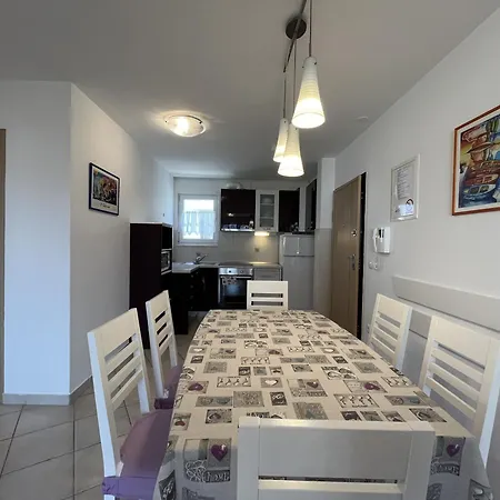 Diana Μακάρσκα